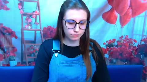 Snapshot of lilianashine chatting on 04.19.26 lilianashine online show from 04.19.26