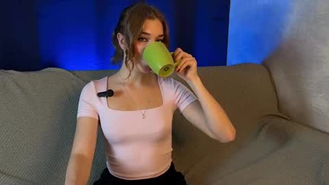 LilianLees online show from 10.21.25