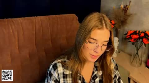 LilianLees online show from 11.13.25