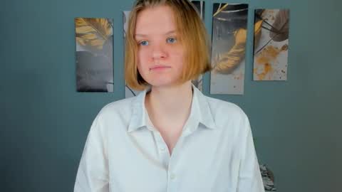 hi guys Im new here Im 18 years oldIve never had sex online show from 01.13.26