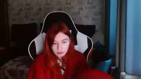 liliawoolf online show from 02.14.25