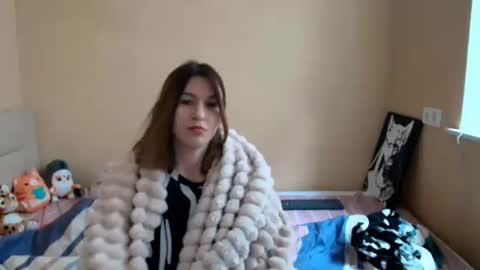 liliawoolf online show from 10.02.25