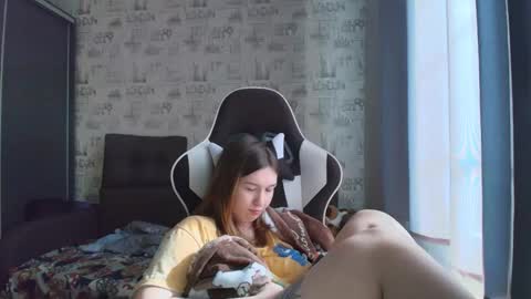 liliawoolf online show from 04.17.26