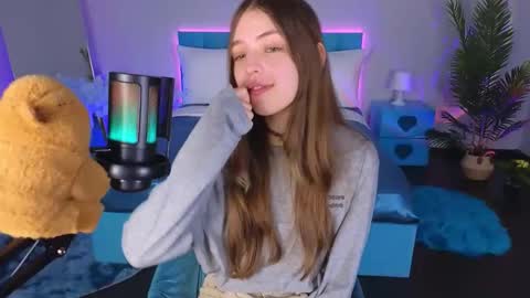 Snapshot of lilibakery chatting on 10.10.25 Lili Bakery online show from 10.10.25