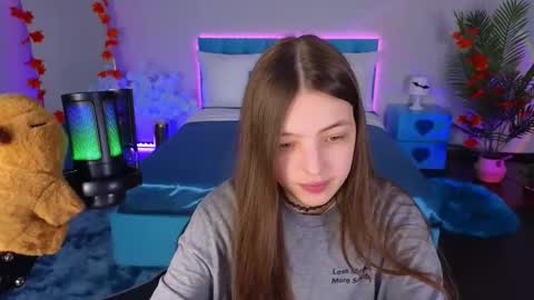 Snapshot of lilibakery chatting on 10.24.25 Lili Bakery online show from 10.24.25