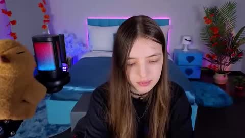 Snapshot of lilibakery chatting on 11.08.25 Lili Bakery online show from 11.08.25