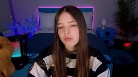 Snapshot of lilibakery chatting on 11.15.25 Lili Bakery online show from 11.15.25