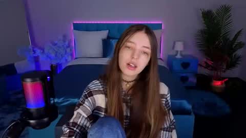 Snapshot of lilibakery chatting on 11.17.25 Lili Bakery online show from 11.17.25