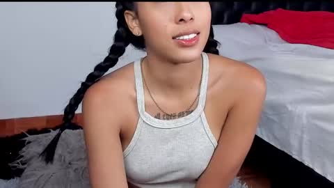 Snapshot of lilibluex chatting on 01.23.25 lilibluex online show from 01.23.25