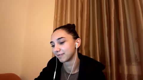 Lina online show from 10.06.25