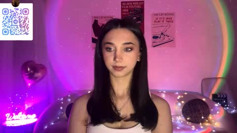 Lina online show from 04.19.26