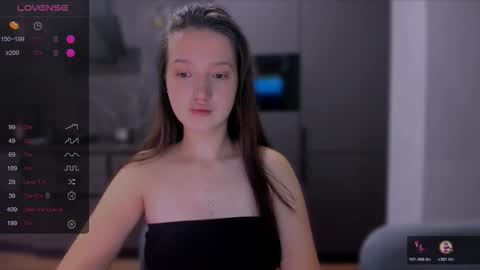             ...  online show from 11.10.25