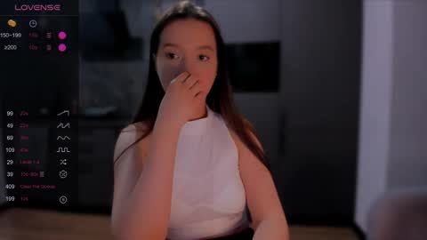 Snapshot of lililaluna chatting on 05.22.26 ... online show from 05.22.26
