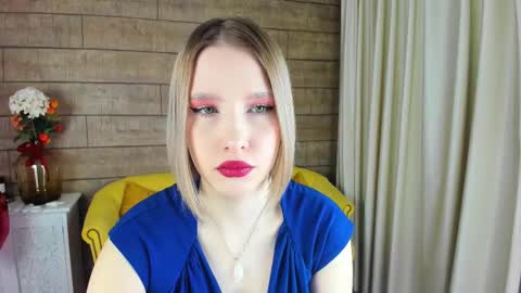 Snapshot of lililinn chatting on 02.19.25 LiliLinn online show from 02.19.25