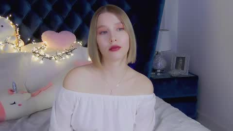 Snapshot of lililinn chatting on 03.08.25 LiliLinn online show from 03.08.25