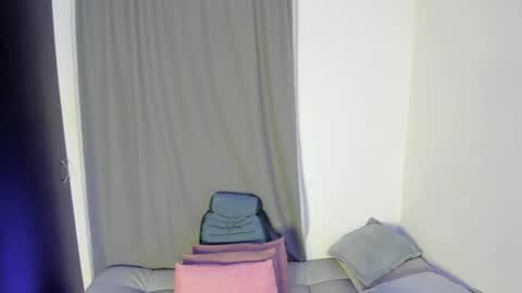 Snapshot of lilirouse chatting on 09.24.25 lilirouse online show from 09.24.25