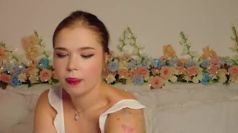 Lilith Bonheur online show from 02.18.26