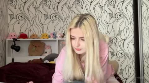 Snapshot of lilith_butterfly chatting on 05.01.26 Lilly online show from 05.01.26