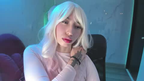 lilith cooper20 online show from 11.21.25