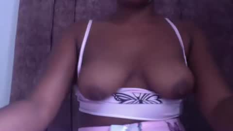 Snapshot of lilith_lala chatting on 02.03.25 tina online show from 02.03.25