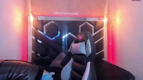 Snapshot of lilith_nv chatting on 02.13.25 Lilith online show from 02.13.25