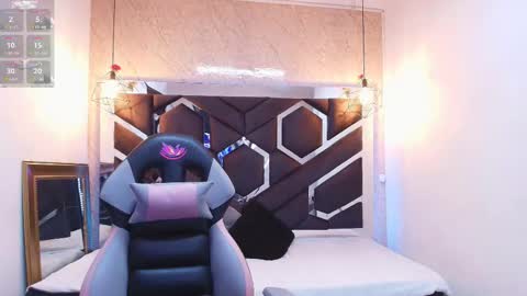 Snapshot of lilith_nv chatting on 10.30.25 Lilith online show from 10.30.25