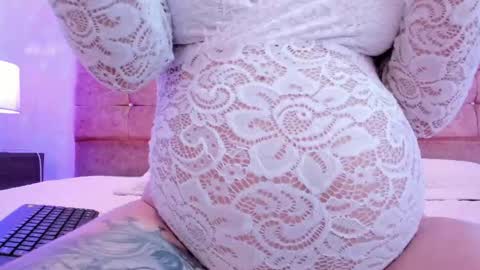 Snapshot of lilith_sabrina_20 chatting on 05.21.26 Lilith online show from 05.21.26