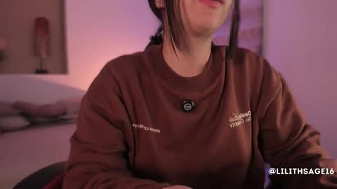 lilith_sage_ online show from 11.04.25