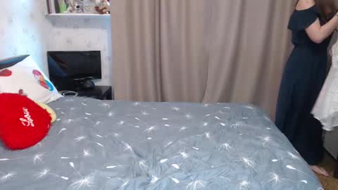 lilith small21 online show from 02.16.25