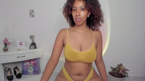 Alejandra  online show from 02.16.25