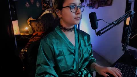 lilithmystic01 online show from 01.21.25