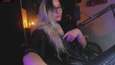 lilithmystic01 online show from 02.05.25