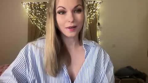 lilithnewdawn online show from 03.03.26