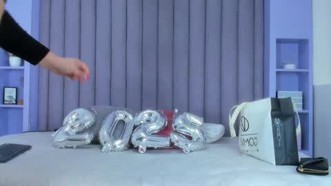Snapshot of lilithsmith__ chatting on 12.31.24 lilithsmith__ online show from 12.31.24
