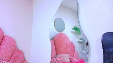 Snapshot of lilithsmith__ chatting on 02.16.26 lilithsmith__ online show from 02.16.26