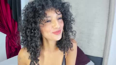 Snapshot of lilithsteinberg chatting on 03.10.25 jessi 3 online show from 03.10.25