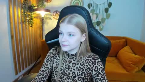 lilitrosen online show from 09.18.25