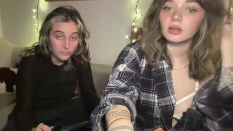 lilldaddysgirl online show from 12.17.25