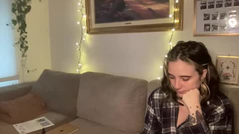 lilldaddysgirl online show from 12.21.25