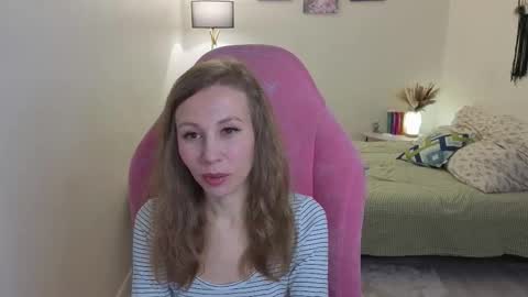 Snapshot of lill_mary chatting on 11.06.25 Maria online show from 11.06.25