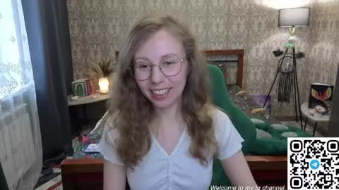 Snapshot of lill_mary chatting on 05.21.26 Maria online show from 05.21.26
