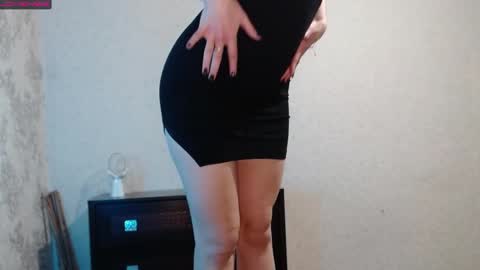 Snapshot of lillalovly chatting on 02.07.25 Lilla online show from 02.07.25