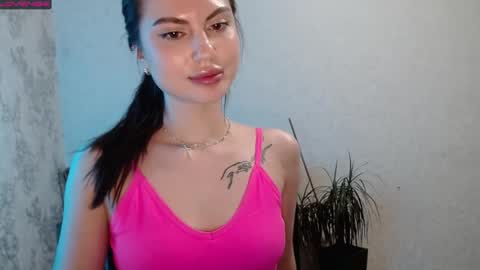 Snapshot of lillalovly chatting on 02.14.25 Lilla online show from 02.14.25