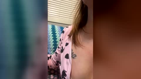 lillhotty7569 online show from 03.12.26