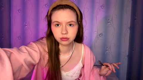 Snapshot of lillian_charm chatting on 03.22.26 Lillian online show from 03.22.26