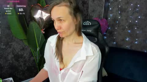 lillian_white1 online show from 02.16.26