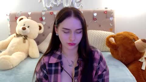 Snapshot of lilliana_moon chatting on 02.18.26 lilliana_moon online show from 02.18.26