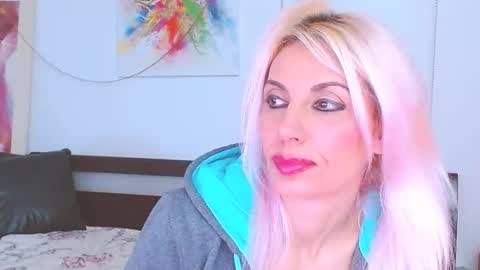 Lara online show from 01.14.25