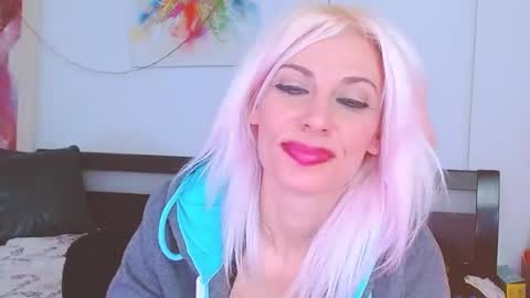 Lara online show from 01.22.25