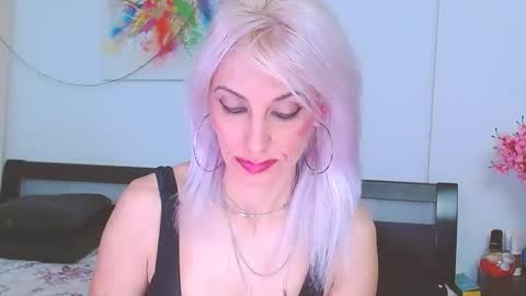 Lara online show from 02.01.25